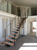 Escalier a limon central acier + rambardes inox et verre